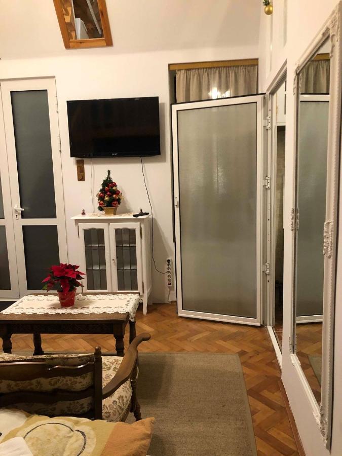 Ducville 2 Lägenhet Braşov Exteriör bild
